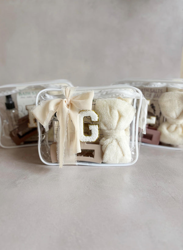 Personalized Bridesmaid Gift Spa Package Custom Initial Design Wedding Party Favor Clear Travel Bag Collection Bath Salts Body Spray