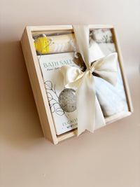 60th Milestone Birthday Gift Box Idea for Sister Personalized Milestone 60th Birthday Pamper Custom Gift Basket for Grandma Gigi Giftset