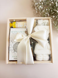 60th Milestone Birthday Gift Box Idea for Sister Personalized Milestone 60th Birthday Pamper Custom Gift Basket for Grandma Gigi Giftset