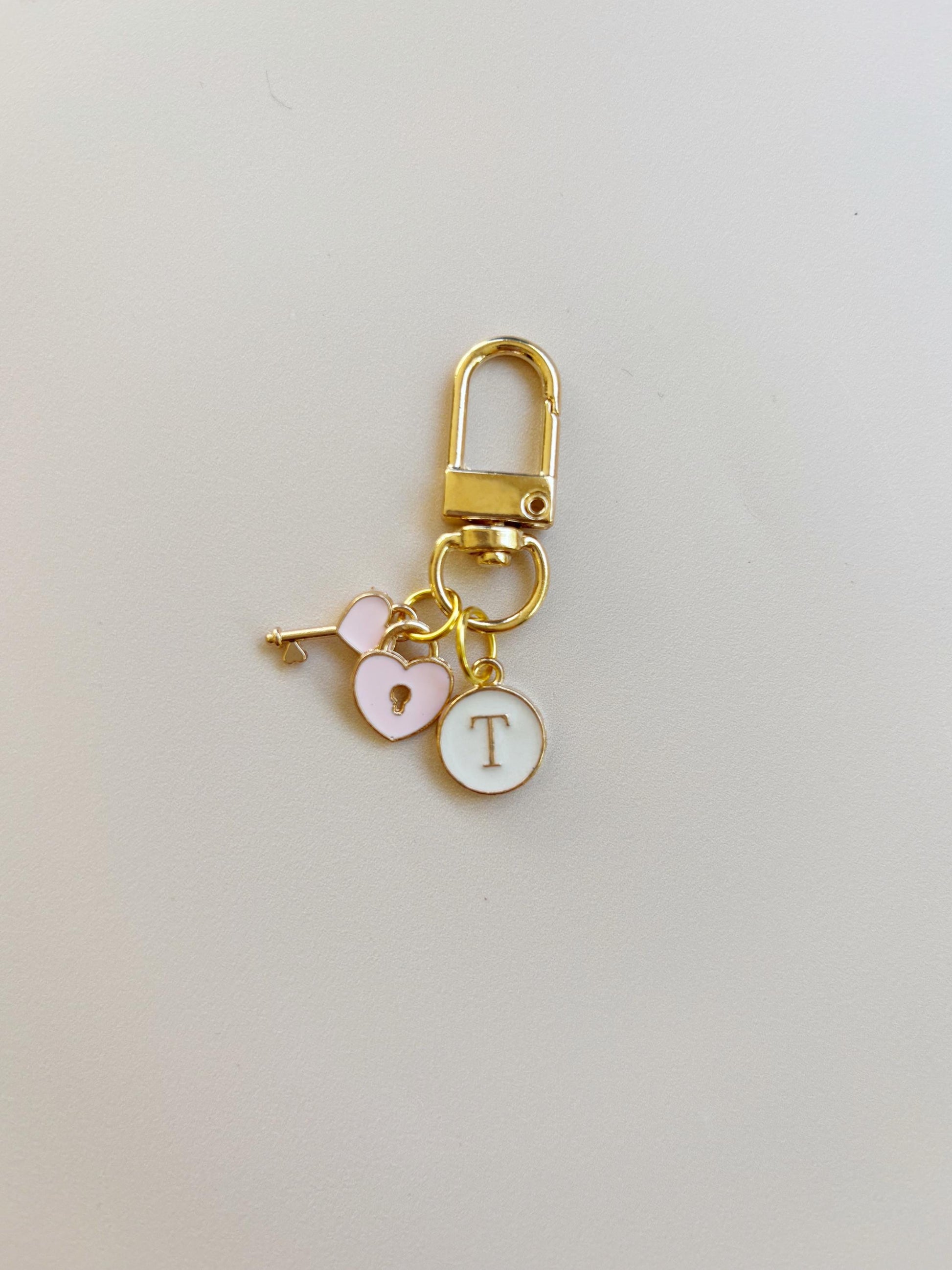 Custom Initial Keychain Trendy Purse Charm Personalized Bag Accessory for Handbag Keychain Diaper Bag Tag Gift for Holiday Stocking Stuffer