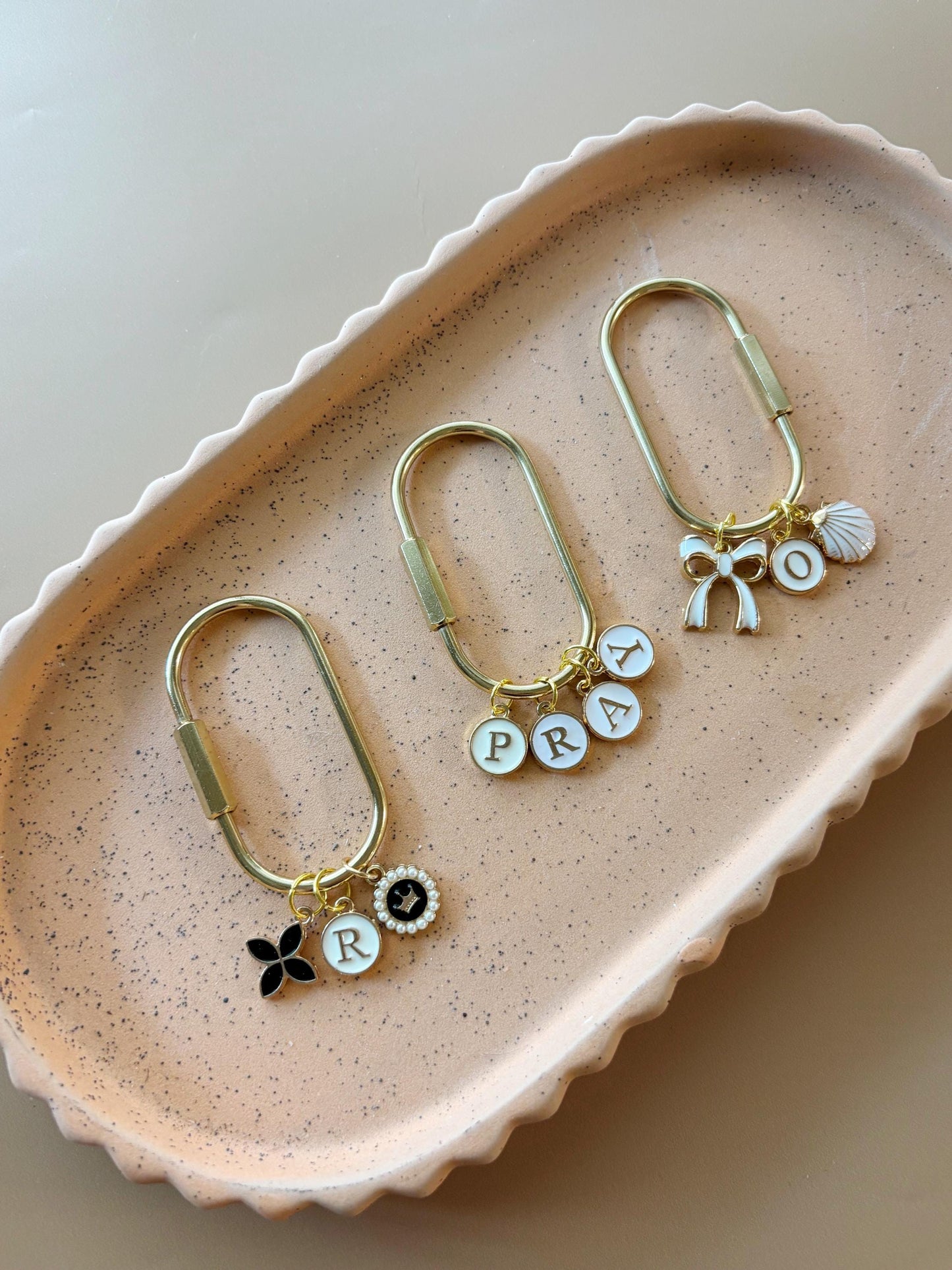 Trendy Purse Keychain Charm Cute Bag Accessory Aesthetic Keyring Gift for Her Y2K Fashion Bag Charm Stylish Faith Handbag Key Accessory