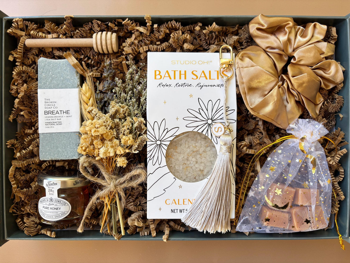 Cozy Hygge Fall Gift Box Personalized Winter Wellness Pamper Set for Healing Care Comfort Package for Employee Wellness Retreat Company Gift
