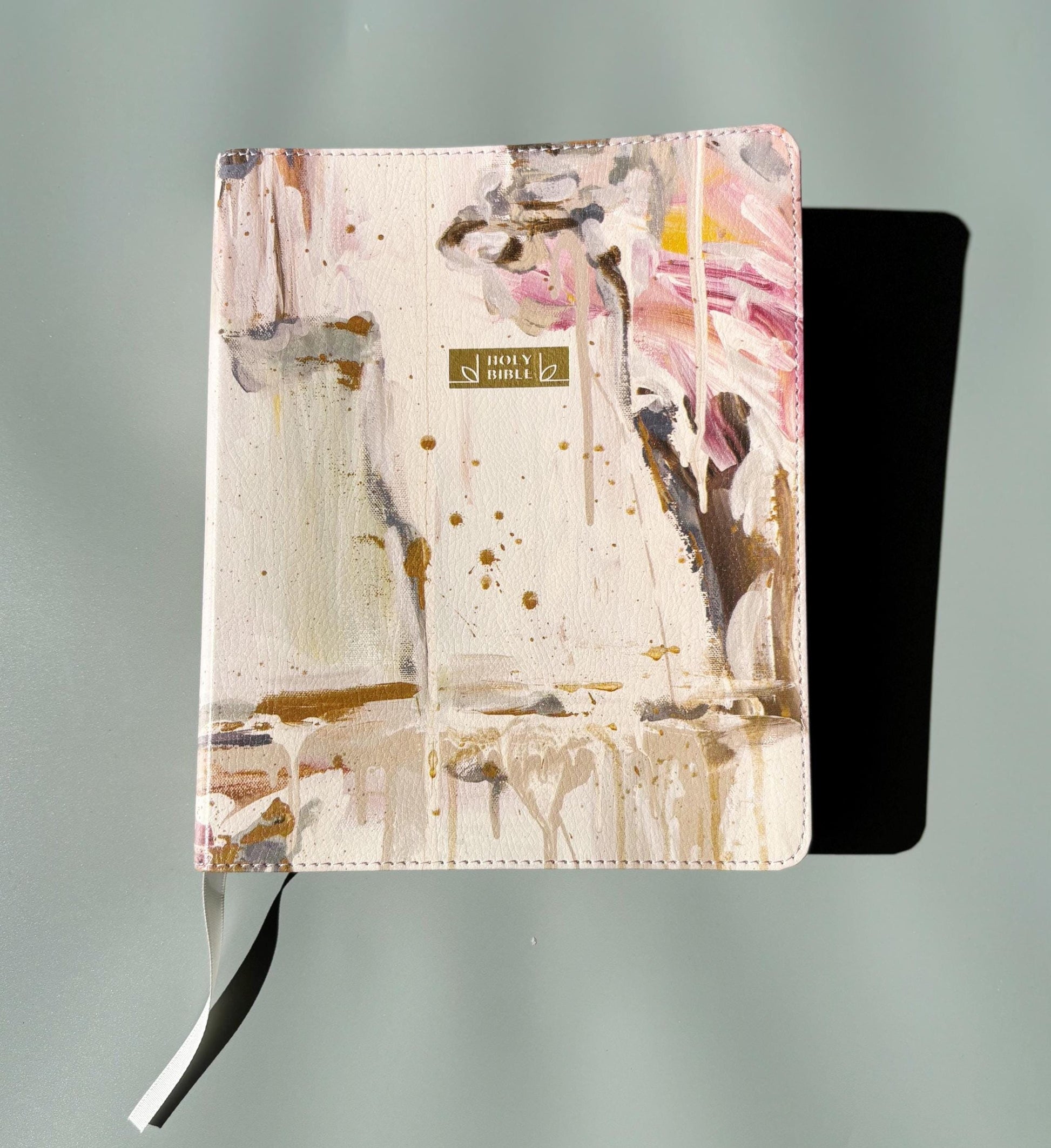 Personalized NIV Bible for Women Tabbed Bible Gift for Christian Women Custom Holy Bible Study Gift for Daughter Baptism Devotional Gift