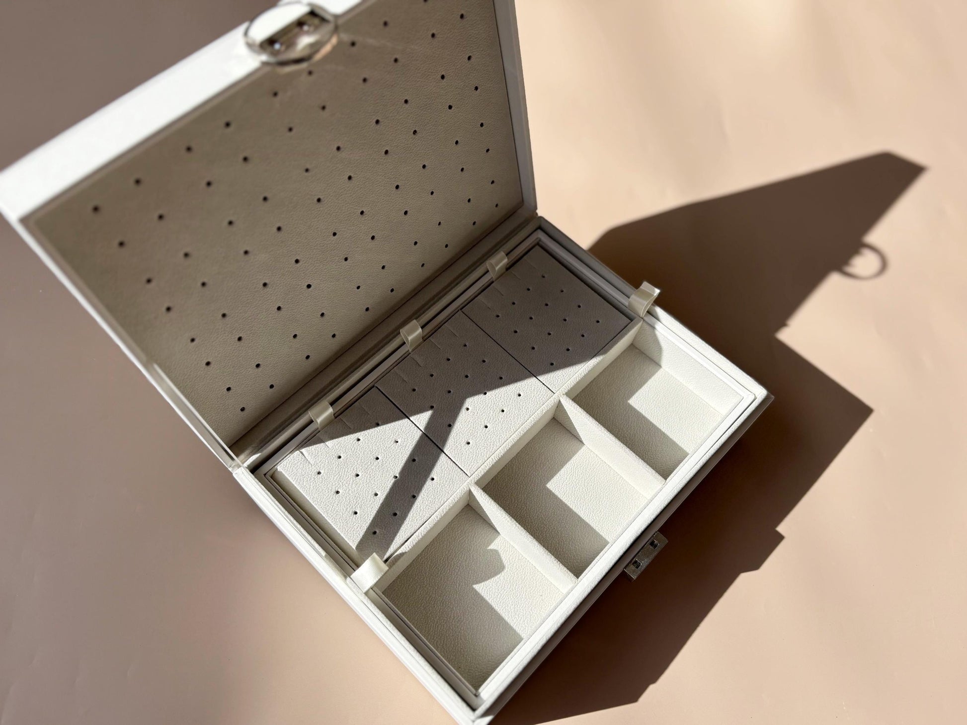 Personalized Jewelry Box Storage Organizer Keepsake Jewelry Giftbox for Women Jewelry Ring Holder Custom Earring Stud Organizer for Necklace