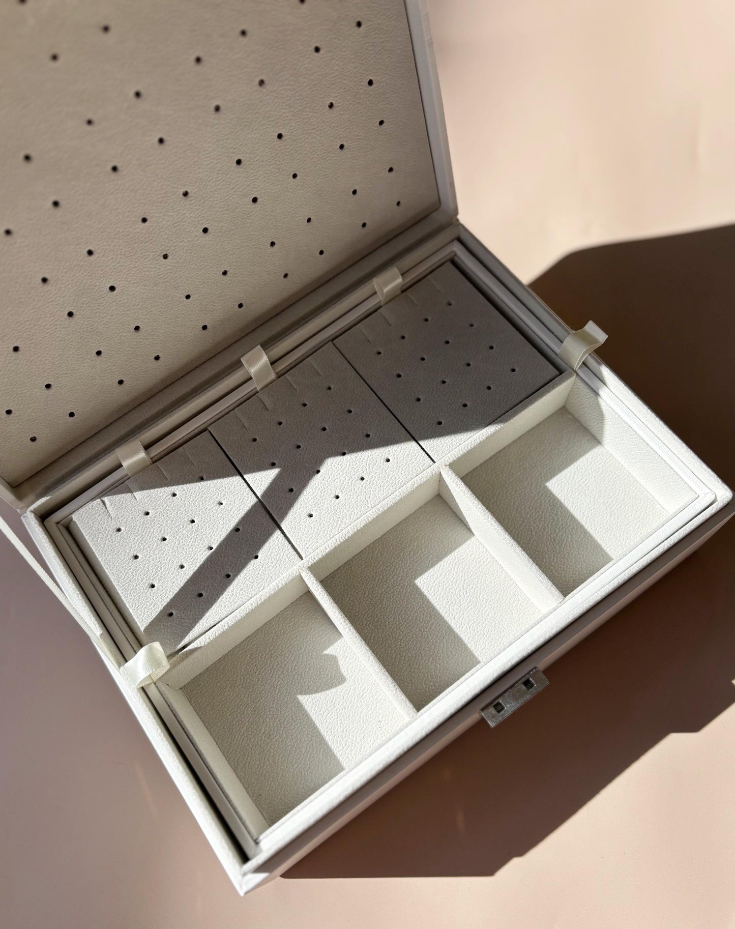 Personalized Jewelry Box Storage Organizer Keepsake Jewelry Giftbox for Women Jewelry Ring Holder Custom Earring Stud Organizer for Necklace